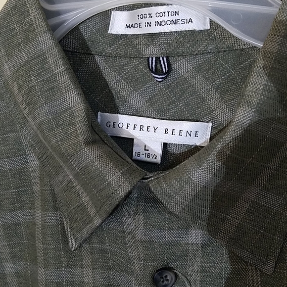 2/$35 NWT Geoffrey Beene Plaid Dress Shirt L - Picture 2 of 12
